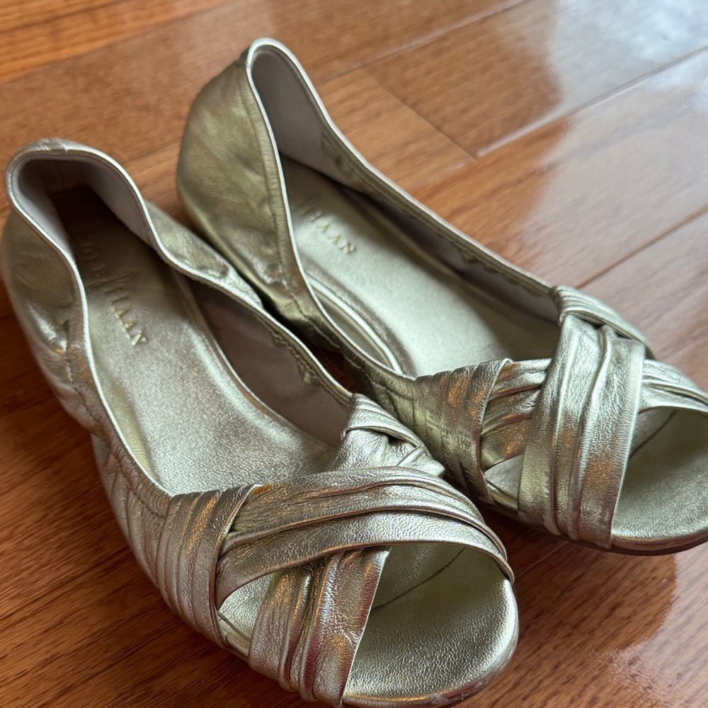Cole Haan Metallic Gold "Nike Air" Peep-Toe Flats -Excellent Condition W/Box